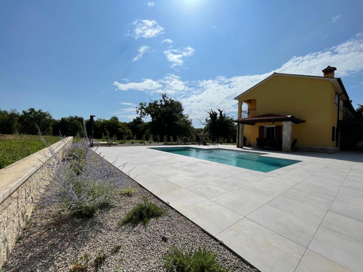 Villa Berto Nedescina Exterior photo