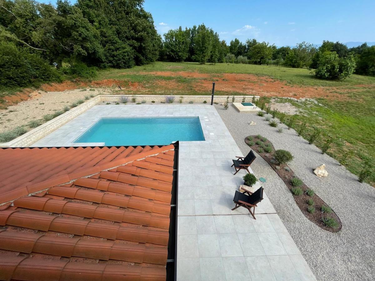 Villa Berto Nedescina Exterior photo